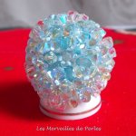 Bague Crystal Blue avec des facettes et des toupies en cristal de Swarovski